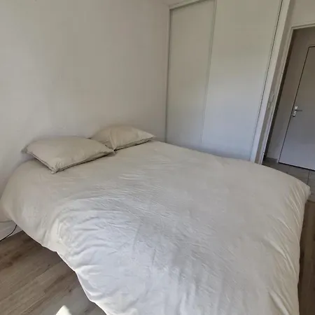 Beautiful With Pool In Apartman